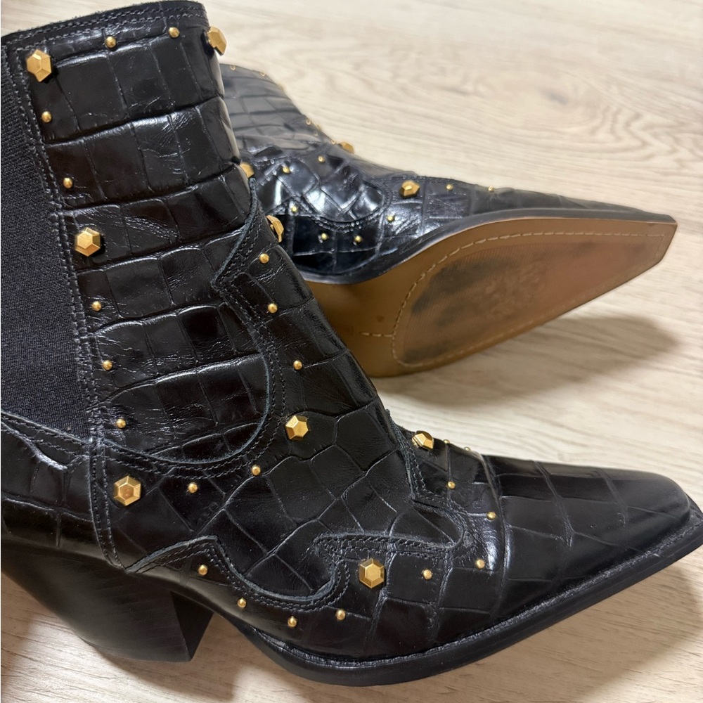 Vince Camuto Norley Black Crocodile Leather Booties Women’s Size 8 Square Toe - Picture 5 of 9